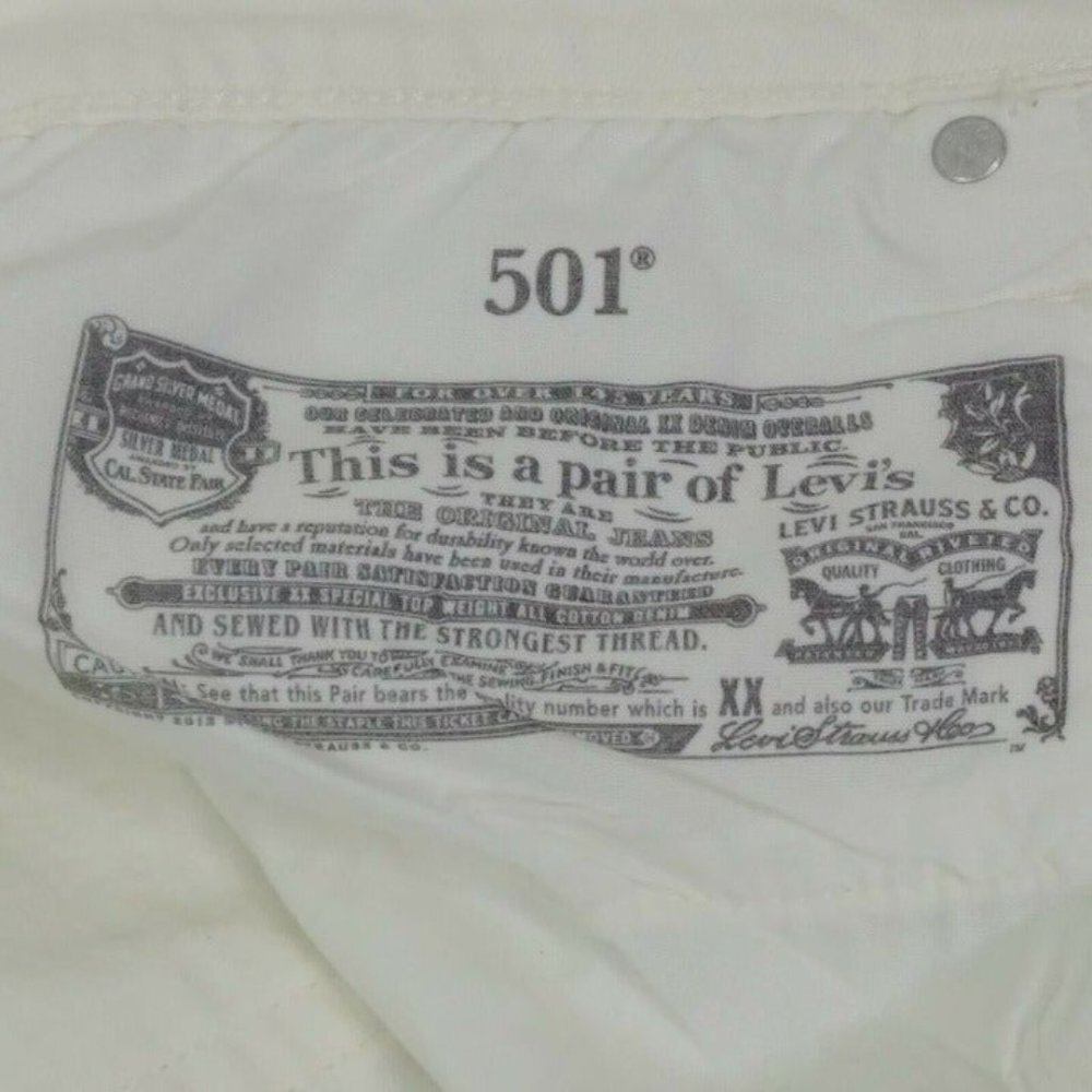 Levi's Women's 501 Cut Off Shorts Size 30 Off Whit - Picture 11 of 11